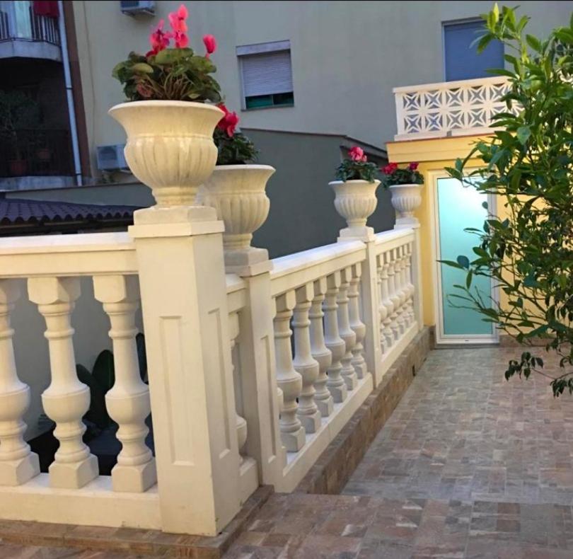 Casa Flores Del Mediterraneo 巴达洛纳 外观 照片